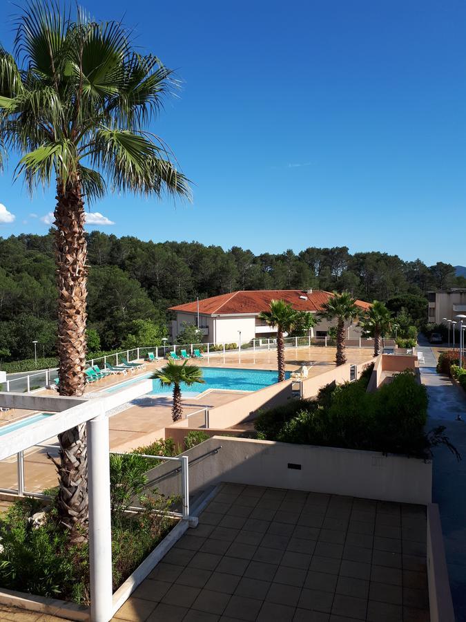 Les Parasols D'Argens Hotel Roquebrune-sur-Argens Exterior photo