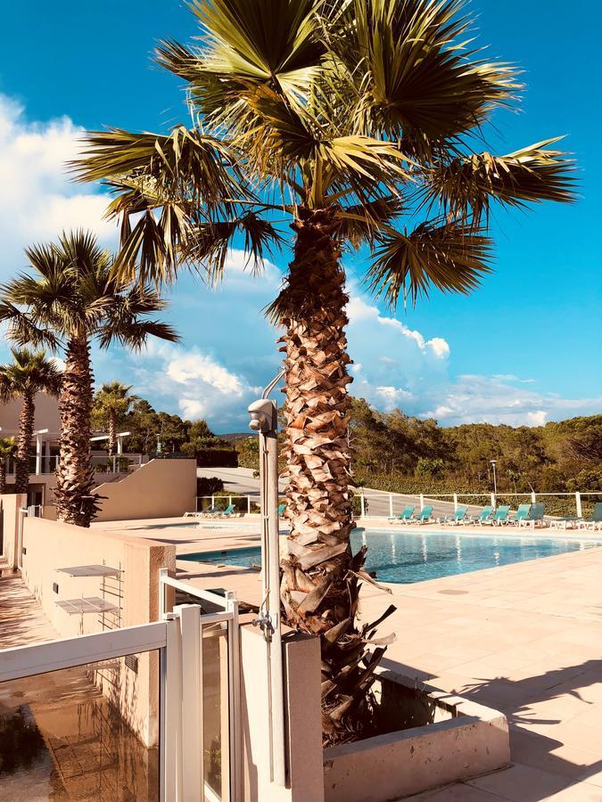 Les Parasols D'Argens Hotel Roquebrune-sur-Argens Exterior photo